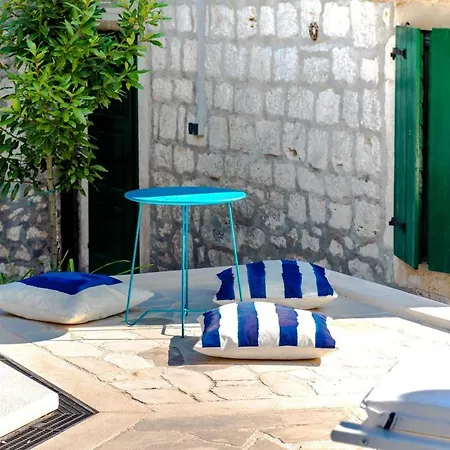 Eternity With Pool * Donji Humac